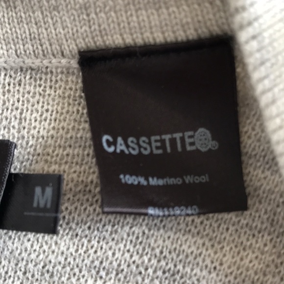 100% Merino Wool Cropped Vest - Picture 4 of 5